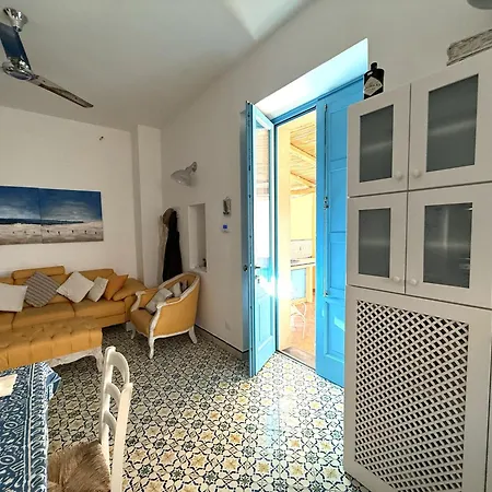 Feriehus Casa Caraedo Sulla Isola Salina Lingua
