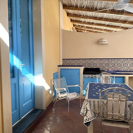 Casa Caraedo Sulla Isola Salina