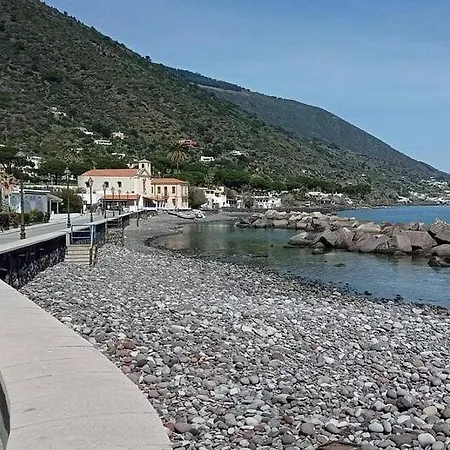 Holiday home Casa Caraedo Sulla Isola Salina